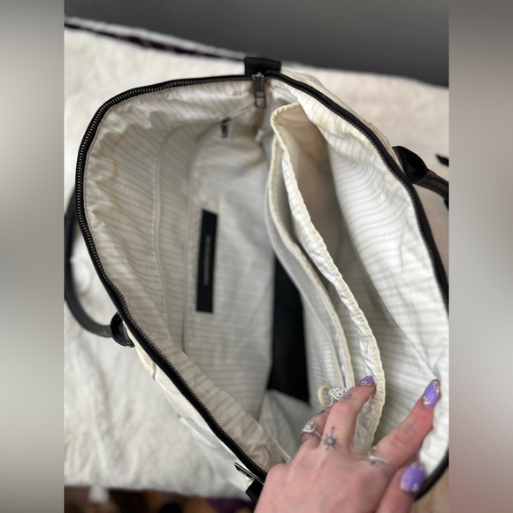 Lululemon vinyasa to vino canvas bag - Picture 4 of 10